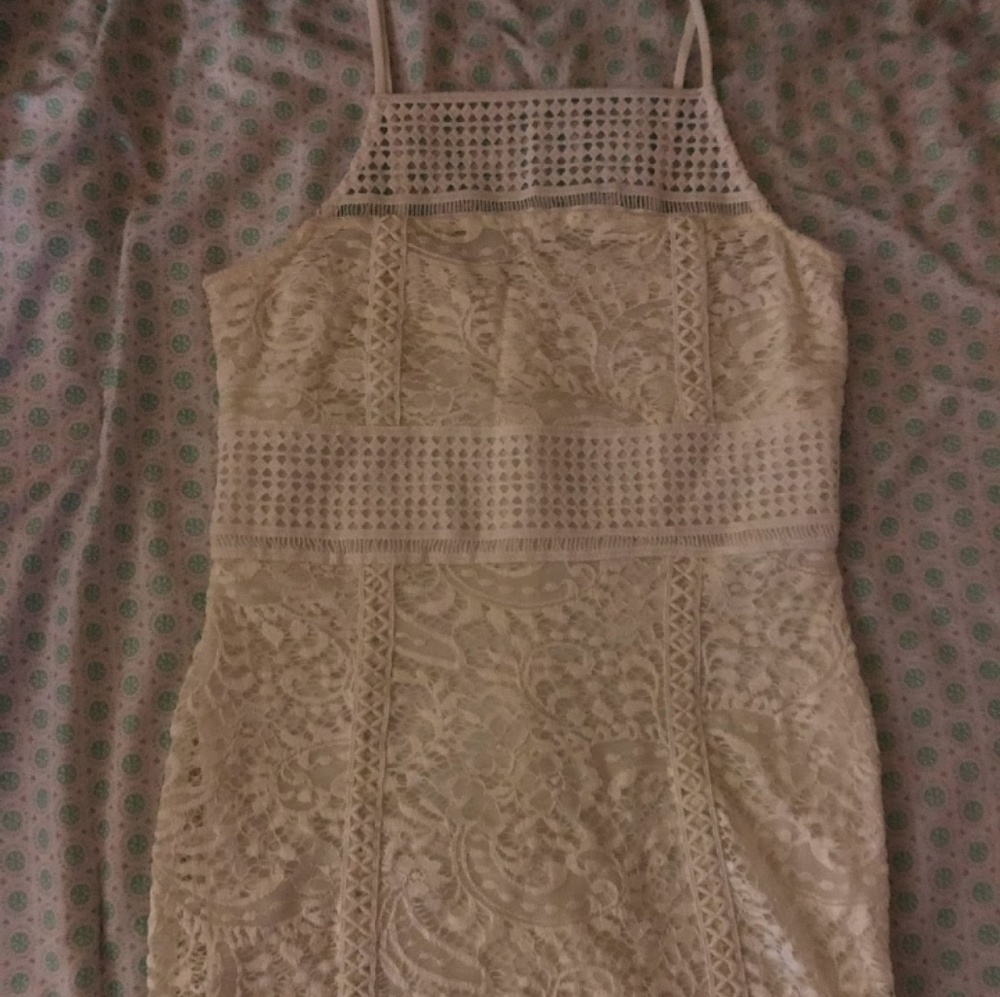 White Lace Bodycon Dress